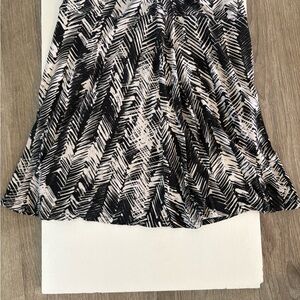 Black and White Patterned Women's Skirt